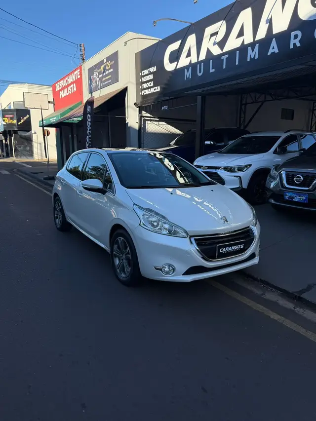 Carro Peugeot 208 2016 Griffe 1.6 16V (Flex)