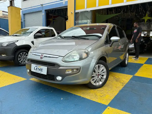 Carro Fiat Punto 2016 Essence 1.6 16V (Flex)