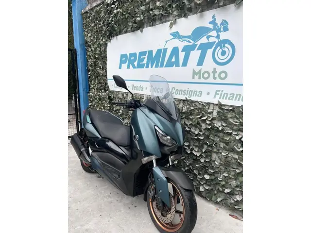 Moto Yamaha XMax 2023 ABS