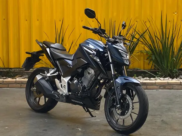Moto Honda CB 300F Twister 2025 (CBS)