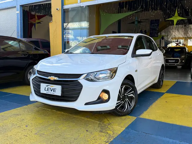 Carro Chevrolet Onix 2025 LT 1.0 Turbo