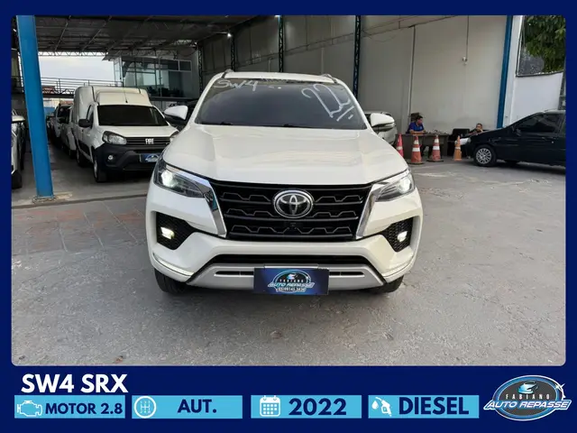 Carro Toyota SW4 2022 SRX 2.8 turbodiesel 5L 4x4 (Aut)