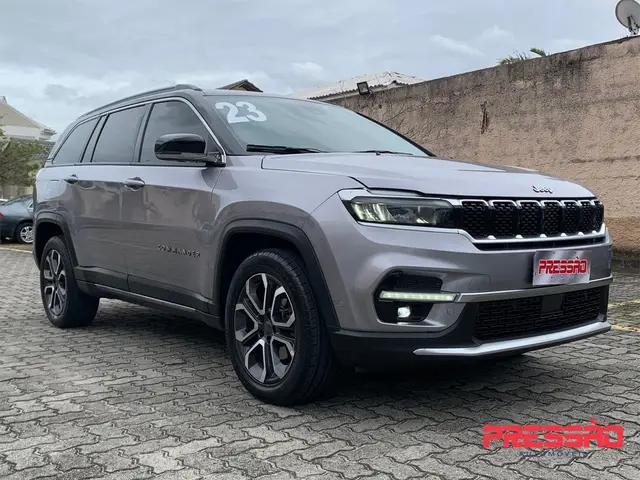 Carro Jeep Commander 2023 Limited 1.3 T270