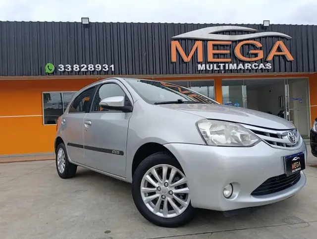 Carro Toyota Etios 2016 Platinum 1.5 (Flex)