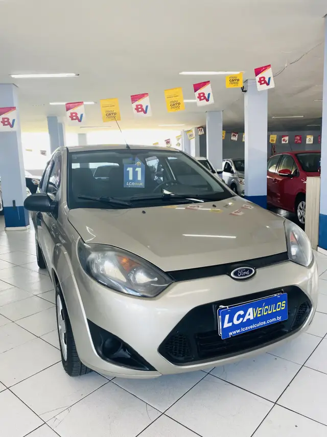 Carro Ford Fiesta Hatch 2011 1.0 (Flex)