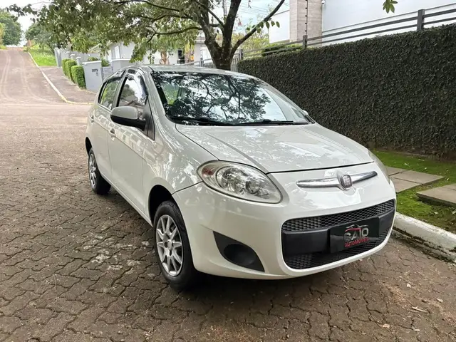 Carro Fiat Palio 2012 Attractive 1.0 8V (Flex)