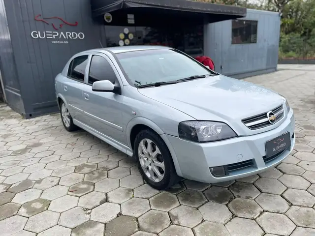 Carro Chevrolet Astra Sedan 2010 Advantage 2.0 (Flex)