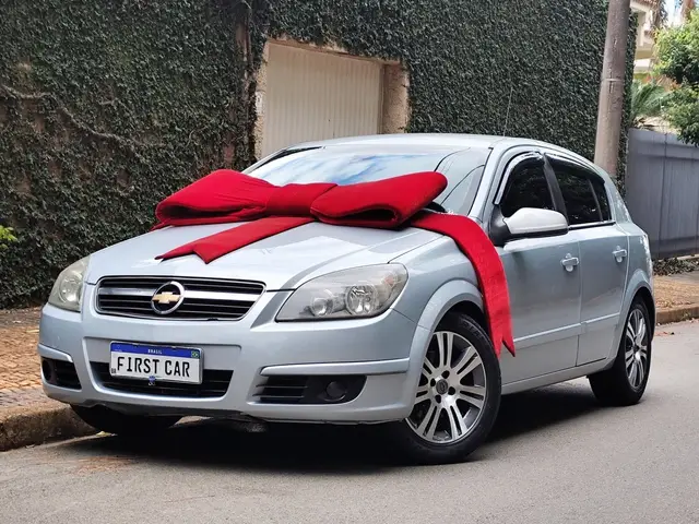 Carro Chevrolet Vectra GT 2009 -X 2.0 8V (Flex)