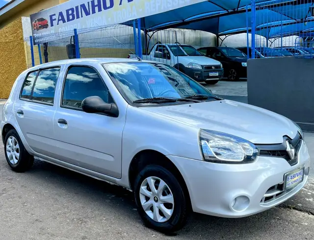 Carro Renault Clio 2014 Hatch. RN 1.0 16V