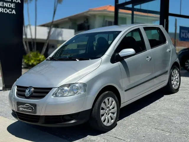 Carro Volkswagen Fox 2009 1.0 8V (Flex) 4p