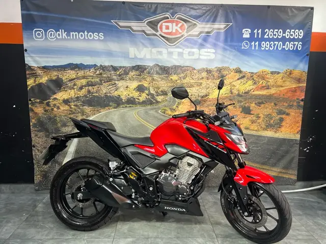 Moto Honda CB 300F Twister 2024 (CBS)