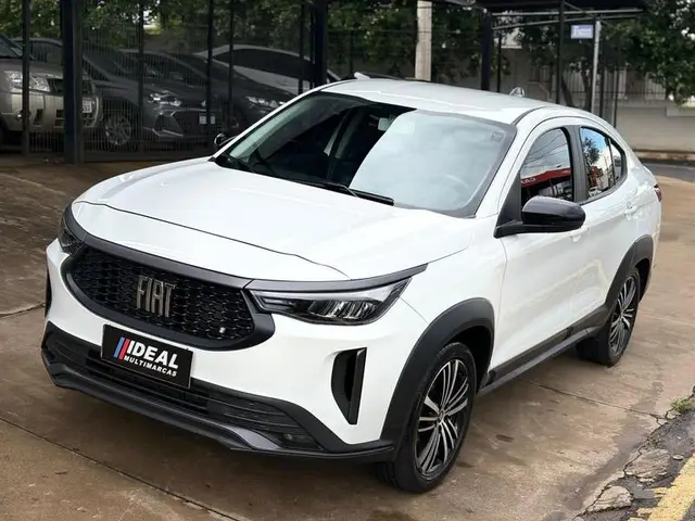 Carro Fiat Fastback 2024 Turbo 200