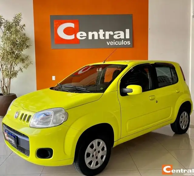 Carro Fiat Uno 2011 Vivace 1.0 8V (Flex) 4p