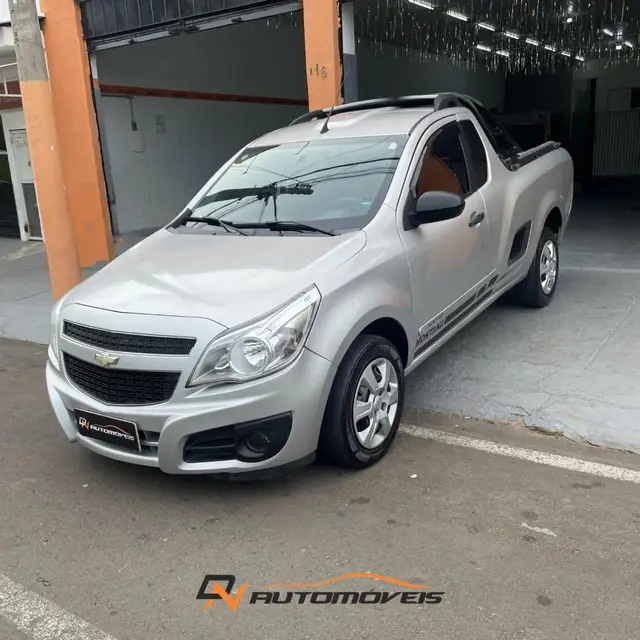 Carro Chevrolet Montana 2017 LS 1.4 (Flex)