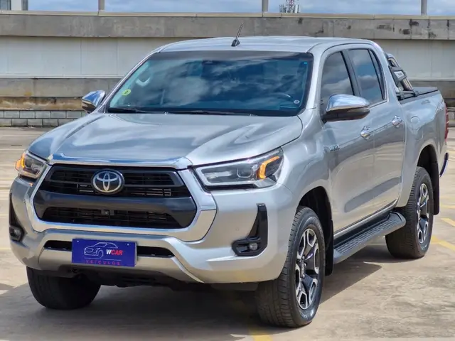 Carro Toyota Hilux Cabine Dupla 2024 SRX 4x4 2.8 Diesel