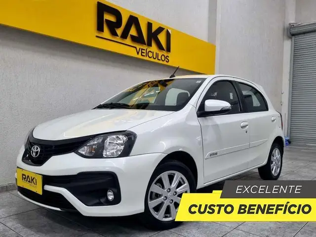 Carro Toyota Etios 2021 X Plus 1.5 (Flex)