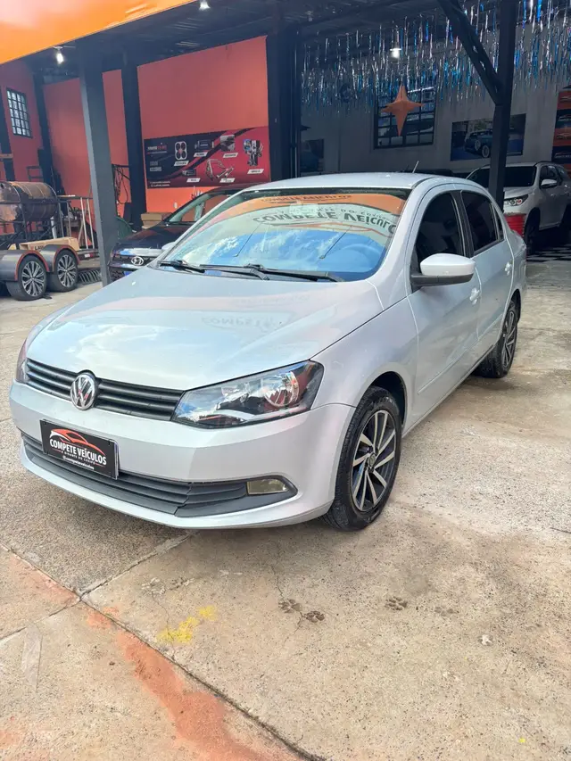 Carro Volkswagen Voyage 2015 1.0 TEC City (Flex)