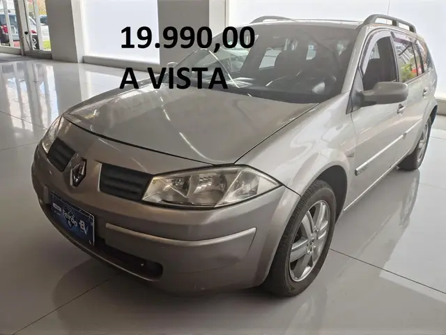 Carro Renault Megane Sedan 2009 Mégane Sedan Dynamique 2.0 16V (aut)