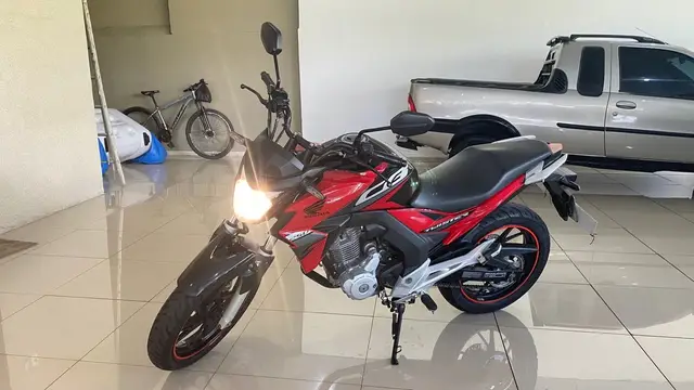 Moto Honda CB 250F Twister 2019 Standard