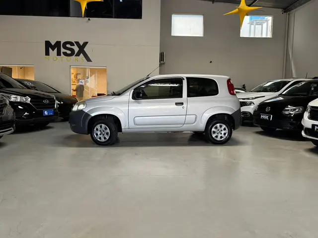 Carro Fiat Uno 2012 Vivace 1.0 8V (Flex) 2p