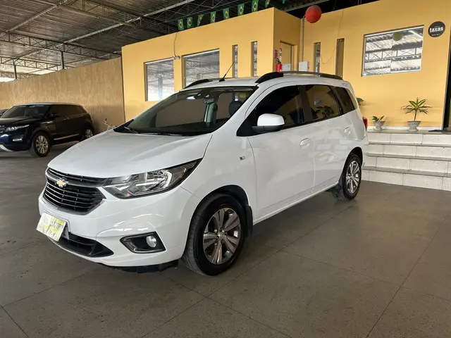 Carro Chevrolet Spin 2023 Premier 1.8 (Aut.)