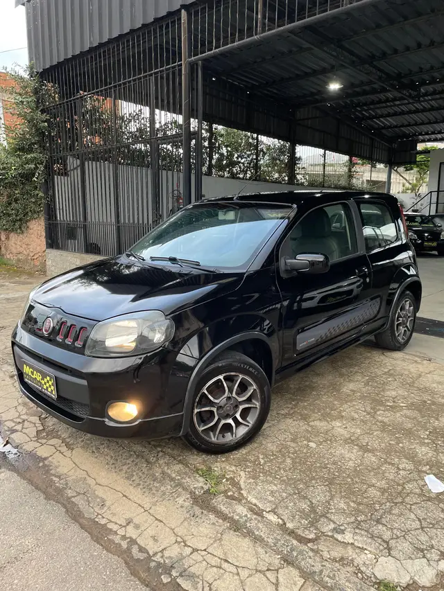 Carro Fiat Uno 2012 Sporting 1.4 8V (Flex) 2p