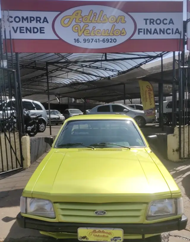 Carro Ford Pampa 1997 L 1.8 i (Cab Simples)