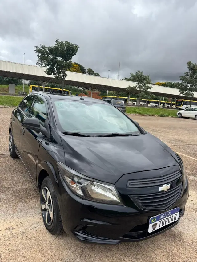 Carro Chevrolet Onix 2019 1.0 Joy SPE/4