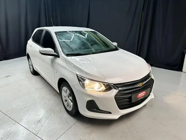 Carro Chevrolet Onix 2023 LT 1.0