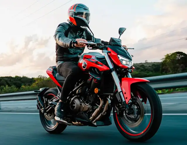 Moto Shineray SBM 400S 2026 ABS