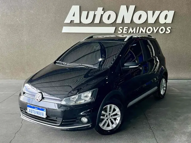 Carro Volkswagen Fox 2016 1.0 MPI Track (Flex)