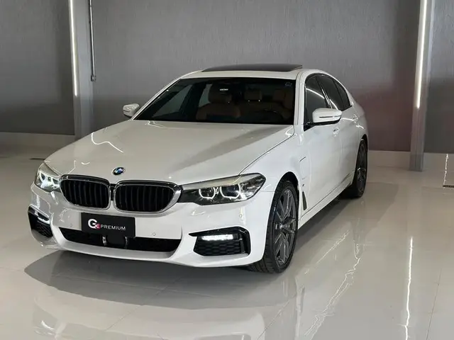 Carro BMW 530e 2020 M Sport 2.0 Turbo Híbrido (Aut)