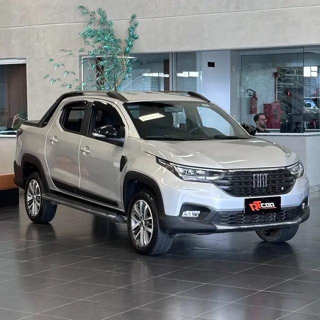 Carro Fiat Strada 2025 Volcano 1.3 Flex 8V CD Aut.