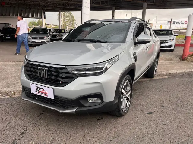 Carro Fiat Strada 2023 Volcano 1.3 CD (Flex)