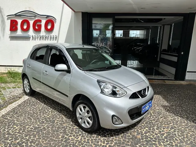 Carro Nissan March 2015 1.0 16V S (Flex)