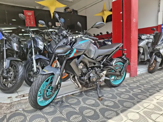Moto Yamaha MT-09  2024 ABS