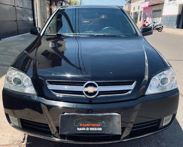 Carro Chevrolet Astra Hatch 2011 Advantage 2.0 (Flex)