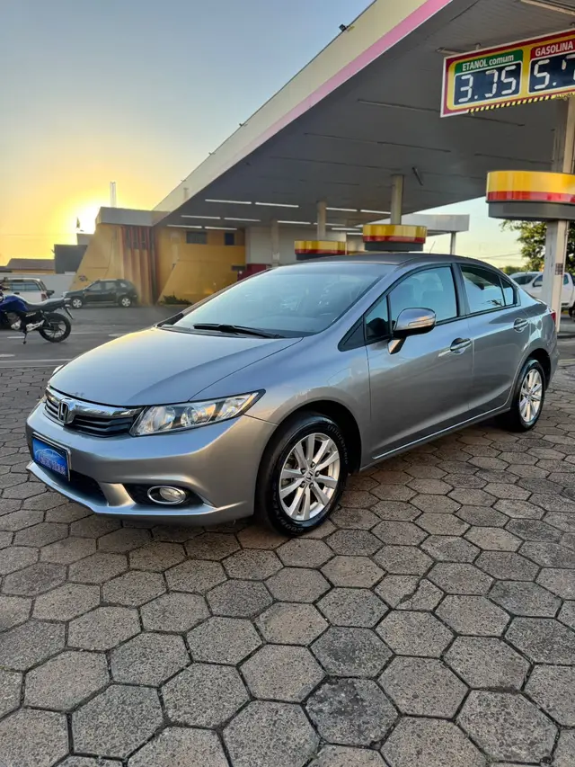 Carro Honda Civic 2014 New  LXR 2.0 i-VTEC (Aut) (Flex)