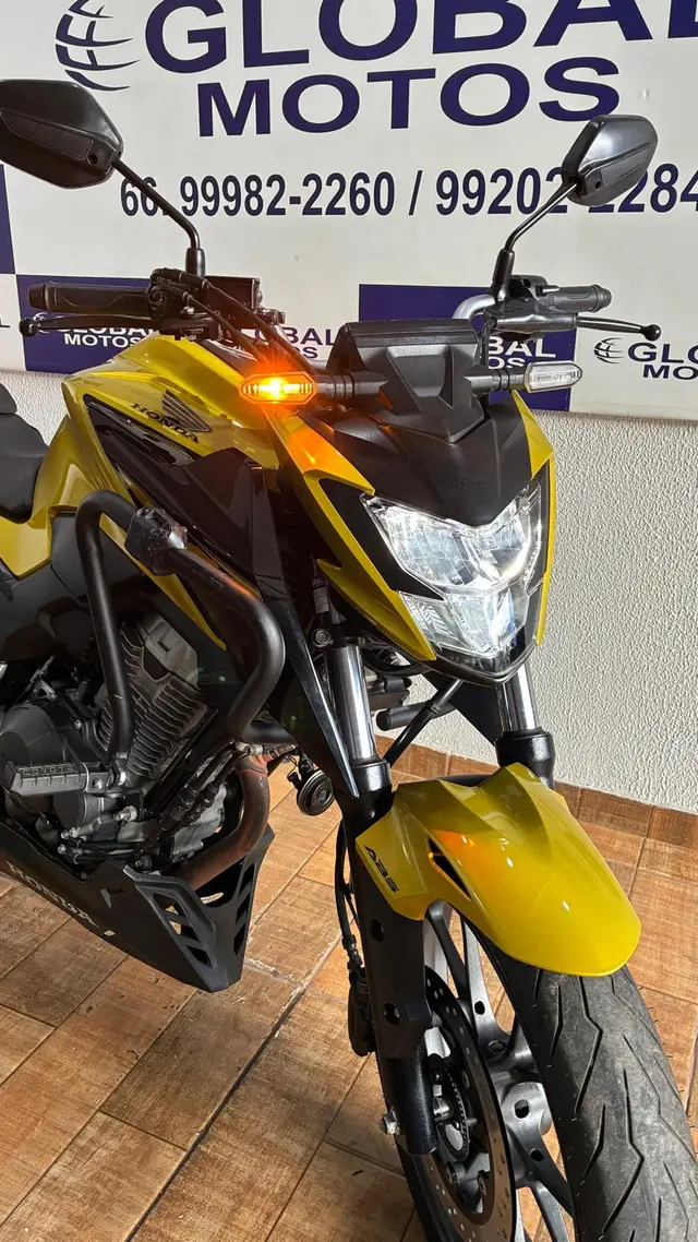 Moto Honda CB 300F Twister 2024 Standard