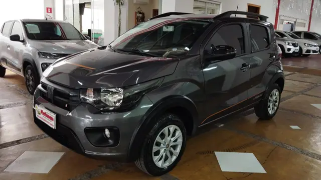 Carro Fiat Mobi 2024 Trekking 1.0
