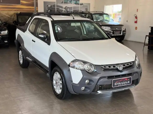 Carro Fiat Strada 2013 Adv.1.8 16V LOCKER Dualo. Flex CD