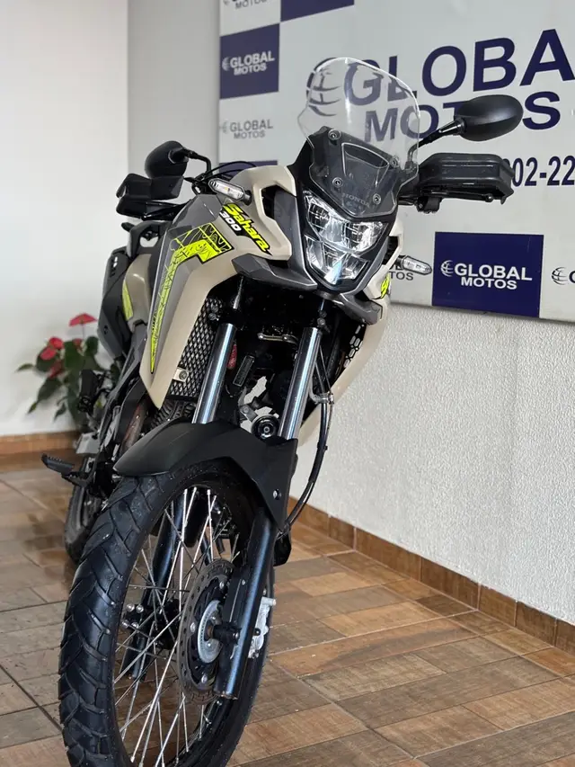 Moto Honda XRE Sahara 300 2025 Adventure