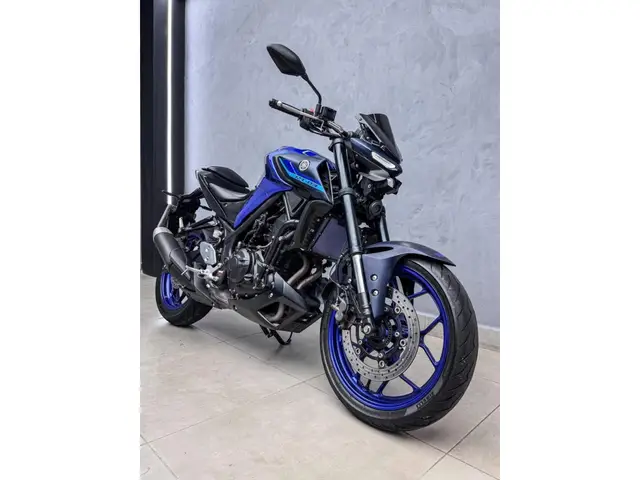 Moto Yamaha MT-03 2023 ABS