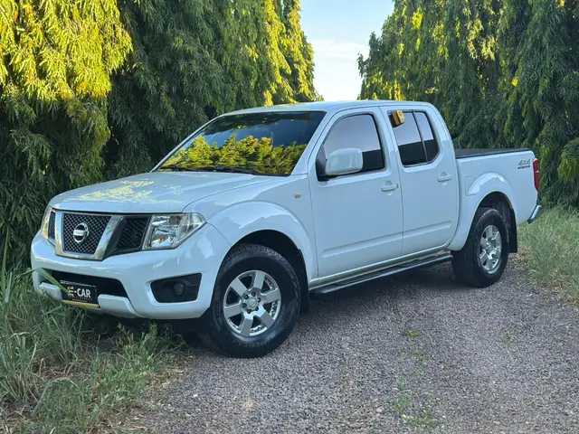 Carro Nissan Frontier 2014 2.5 TD CD 4x4 S