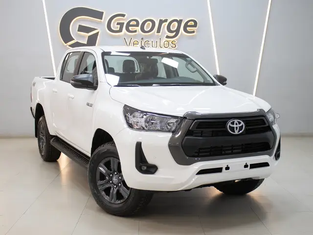 Carro Toyota Hilux Cabine Dupla 2025 SR 4x4 2.8 Diesel