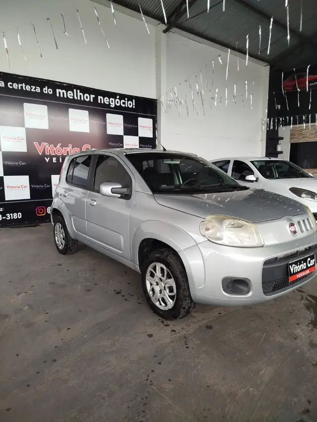 Carro Fiat Uno 2015 Vivace 1.0 8V (Flex) 4p