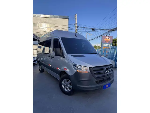 Carro Mercedes-Benz Sprinter 2024 417 Furgão L.T.A. Diesel (E6)