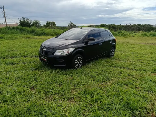 Carro Chevrolet Onix 2015 1.0 LS SPE/4