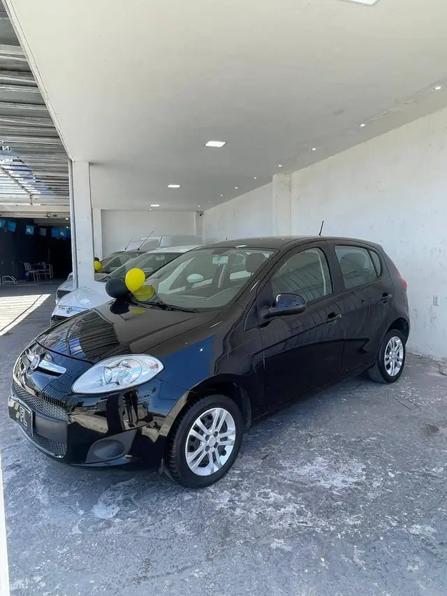 Carro Fiat Palio 2017 Attractive 1.0 Evo (Flex)