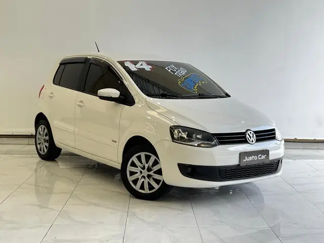 Carro Volkswagen Fox 2014 1.6 VHT I-Motion (Flex)